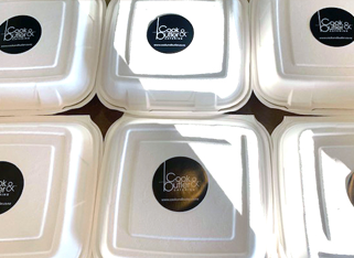 Corporate catering in biodegradable lunch boxes